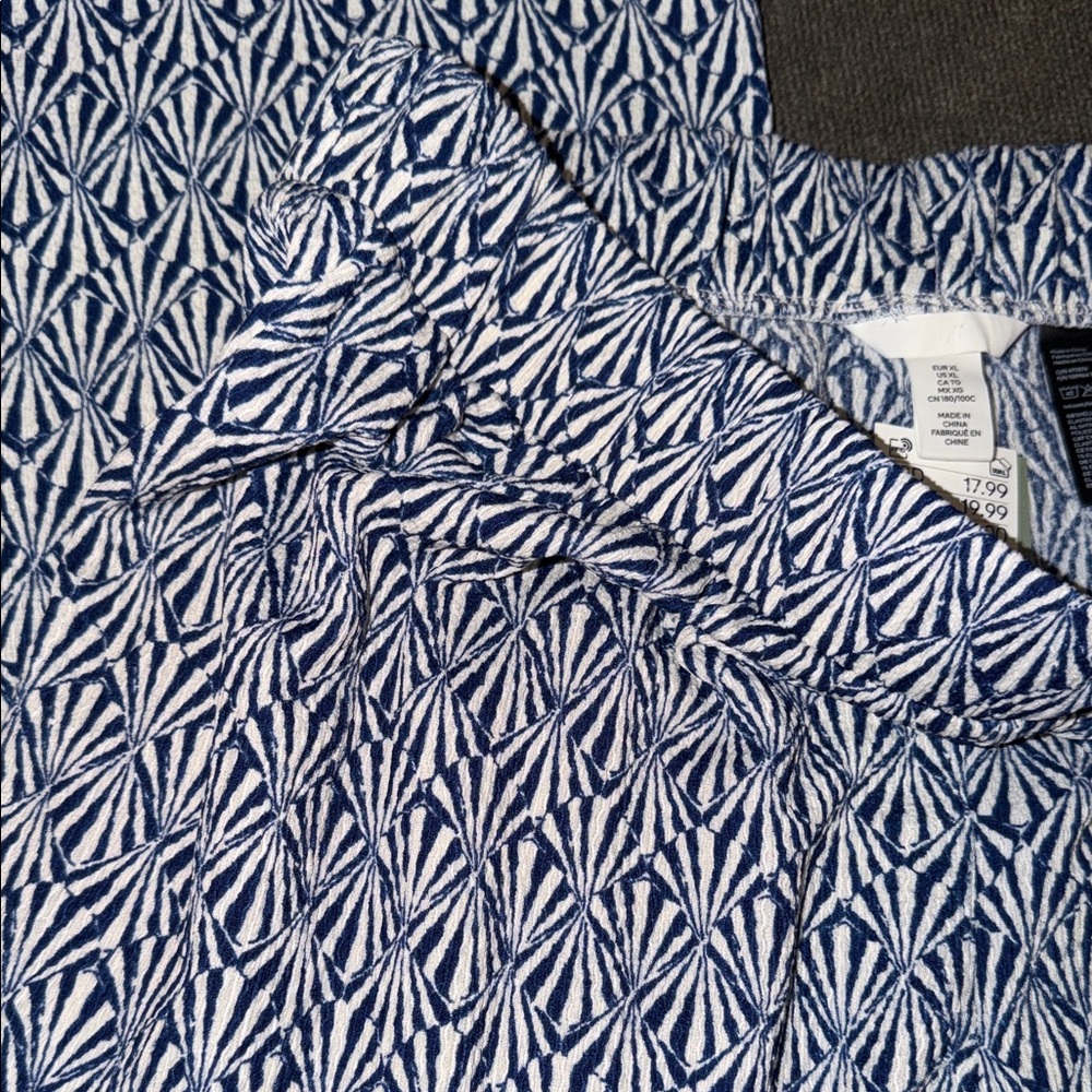 Women’s Blue & White Geometric Print Casual Pants Wide Leg - Picture 3 of 3